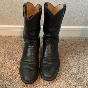 Women’s black Justin Cowboy boots